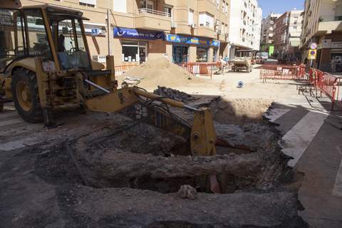 El Ayuntamiento inicia las obras de mejora de la calle Marchales, en el barrio de Los ngeles