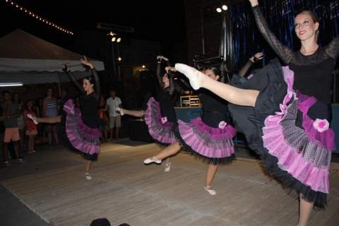 Feria de medioda, procesin y flamenco en un da redondo en Las Negras