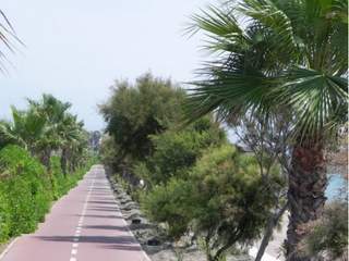 El Plan Andaluz de la Bicicleta prev ms de 90 kilmetros de rutas urbanas y metropolitanas en la provincia