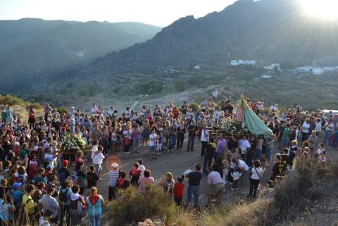 Huebro celebra su tradicional Romera con la que finalizan las fiestas del municipio