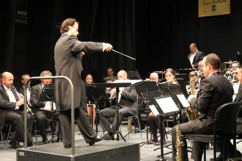 La Banda Municipal homenajea a Verdi en el 200 aniversario de su nacimiento
