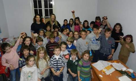 Noticia de Almería 24h: Los niños hacen de reposteros en un taller impulsado por la concejalía de Educación