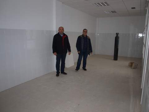 Noticia de Almera 24h: El alcalde visita las obras de ampliacin del centro de salud