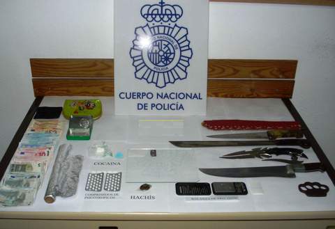 Dos detenidas en el primer desmantelamiento de un punto de venta de drogas del ao 