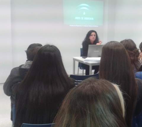 La Junta de Andaluca fomenta la actitud emprendedora entre los alumnos del IES Carmen de Burgos de Hurcal de Almera
