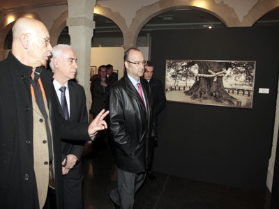Noticia de Almería 24h: Homenaje en la plaza Manuel Falces con motivo del 175º aniversario de la invención de la fotografía