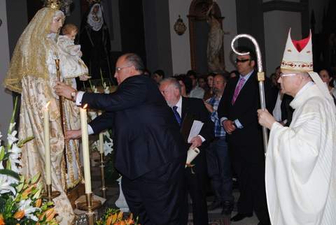 1 de febrero, Coronacin Cannica de la Santsima Virgen del Rosario, Patrona de Gdor