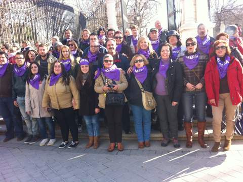 Socialistas almerienses acuden a Madrid para mostrar su rechazo a la reforma de la Ley del Aborto del PP