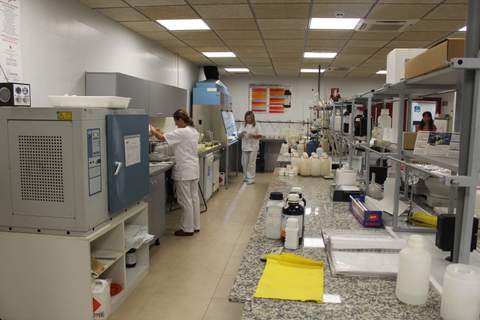 Noticia de Almera 24h: El laboratorio municipal CUAM ha ampliado durante el ltimo ao el alcance de acreditacin con 108 nuevos plaguicidas