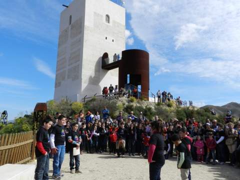 Noticia de Almera 24h: Turismo acerca el Castillo a los nios del municipio