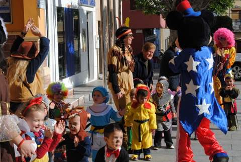 Noticia de Almera 24h: Arranca el Carnaval de Gdor con el Pasacalles infantil