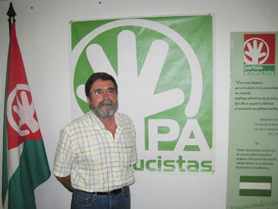 Juan Martnez, Sec. Prov. del PA en Almera califica de esperpntica la visita del candidato a presidir el PP andaluz