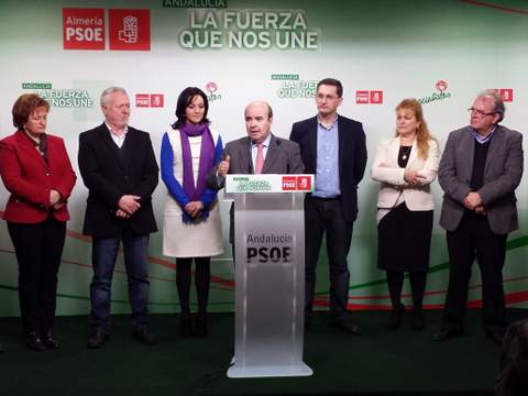 Noticia de Almería 24h: Los alcaldes socialistas trasladan a Gaspar Zarrías su preocupación por la entrada en vigor de la Reforma Local