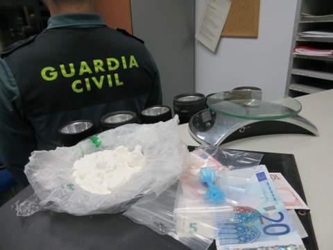 Noticia de Almera 24h: Detenido in fraganti un narcotraficante al que se le incautan 70 gramos de cocana entre la ropa 