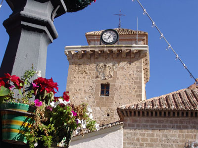 Noticia de Almería 24h: La operación “Tierra Santa” se salda con tres detenidos en la iglesia parroquial de Níjar
