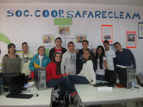Noticia de Almera 24h: La Junta fomenta la actitud emprendedora de 19 alumnos del Programa de Cualificacin Profesional Inicial en Almera