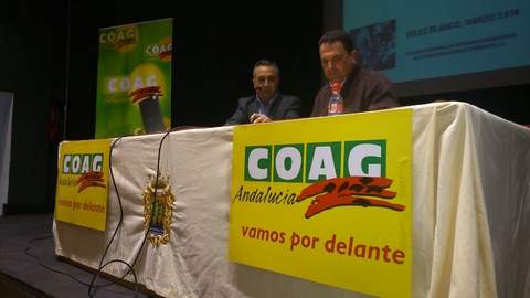 Noticia de Almera 24h: Productores de frutos secos y ganaderos de COAG Almera se informan del seguro agrario para su sector