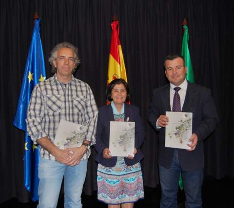 El Ayuntamiento de Carboneras present el libro del Bicentenario en un acto muy emotivo