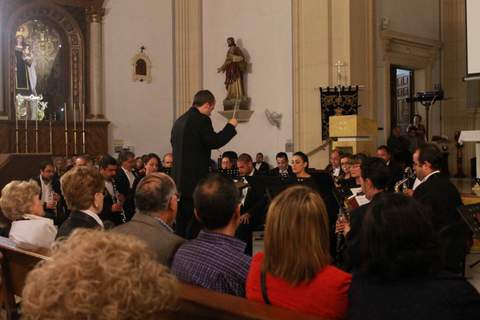 La Banda Municipal y la coral Emilio Carrión cosechan un nuevo éxito de los conciertos del Ciclo de Música Sacra