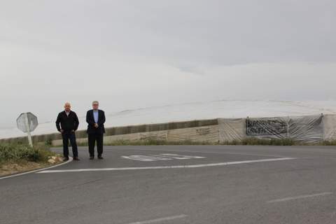 Noticia de Almería 24h: El PSOE pide que se señalice e ilumine el cruce de la carretera de acceso a Ejido Beach