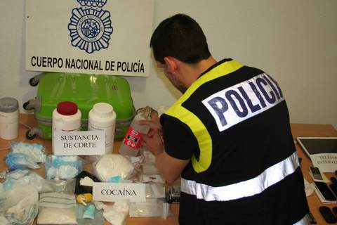 Desmantelado un grupo de narcos y un laboratorio para manipular cocana en Almera