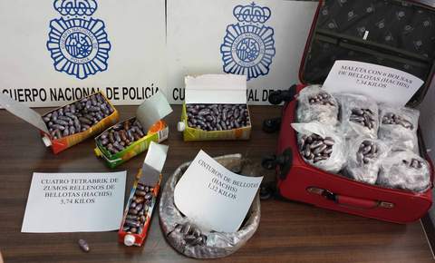 Noticia de Almería 24h: La Policía Nacional desmantela un grupo de “muleros” dedicado al tráfico de hachís entre España e Italia