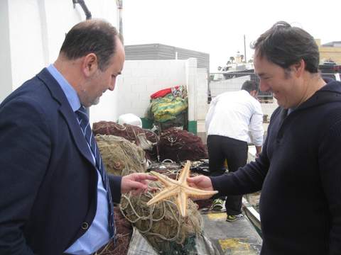 El desembarco de productos pesqueros se incrementa un 77% en las lonjas de Almería entre enero y abril