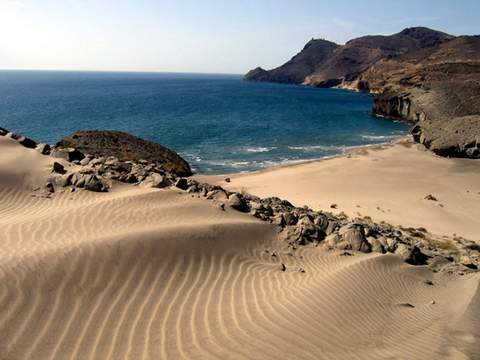 La Junta restringe este verano el acceso de vehículos a motor a varias playas del Parque Natural Cabo de Gata-Níjar
