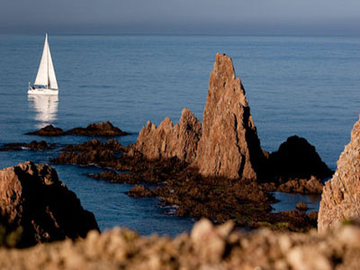 Noticia de Almera 24h: Comienza la temporada de cursos de vela en la costa almeriense