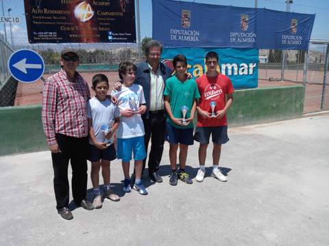 El Circuito Provincial de Tenis 2014 celebra su cuarto torneo en Vera