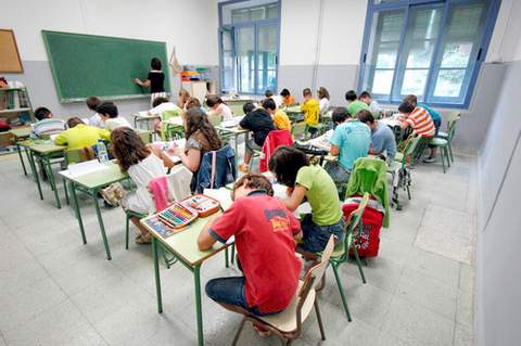 Noticia de Almera 24h: El 72 por ciento de los docentes son contrarios a la aplicacin de la LOMCE