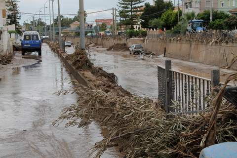 Noticia de Almera 24h: El Ayuntamiento recibe ms de 219.000 euros del Gobierno Central por daos en Infraestructuras de las inundaciones de septiembre del 2.012