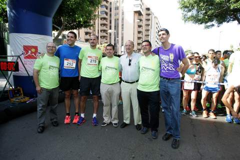 El alcalde de Almera da el pistoletazo de salida a la I Carrera Solidaria por las Enfermedades Poco Frecuentes