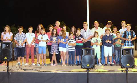El Club de Tenis y Pdel despide el curso  con su tradicional Campeonato Fin de Curso de la Escuela Municipal de Tenis