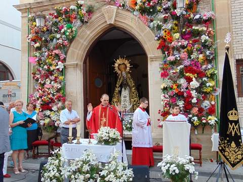 Noticia de Almera 24h: Ofrenda floral y procesin en la festividad en honor de la patrona de Vera