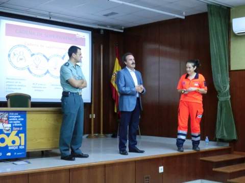 El 061 forma en tcnicas de emergencias sanitarias a miembros de la Guardia Civil en Almera