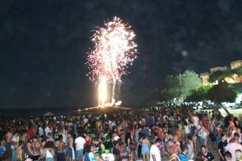 Pulp celebrar la NOCHE DE SAN JUAN, con una gran Sardinada, fuegos artificiales y la 9 edicin de la DJs TERREROS, en la PLAYA MAR RABIOSA