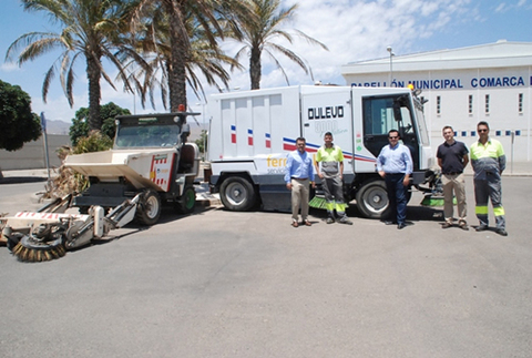 Noticia de Almera 24h: El Ayuntamiento trabaja para intensificar la limpieza viaria en todos los ncleos del municipio