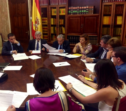Noticia de Almería 24h: La Comisión del PFEA destinará 143.000 euros para trabajos de mejora en 9 colegios de la provincia