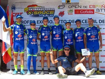Noticia de Almera 24h: El equipo Pulpileo Bicilocura Primaflor Espabrok Racing Team ha sido el ganador del Open de Espaa xc 2014 en la modalidad de Equipos y Mster 30