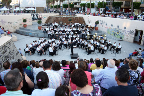 La Banda Municipal actuar esta semana en El Toyo y el Anfiteatro de la Rambla