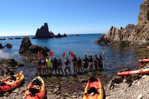 Noticia de Almera 24h: Cursos de Piragismo y rutas en kayak para disfrutar del verano