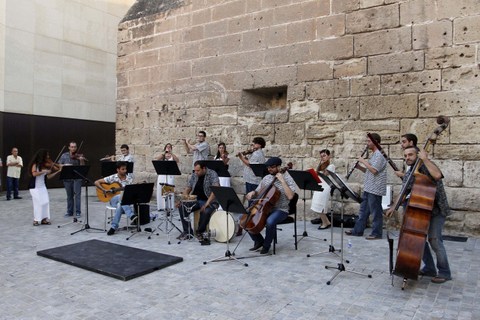 Noticia de Almera 24h: Orquesta di la Strada acerca la msica clsica con pasin y calidad en #Alamar2014 