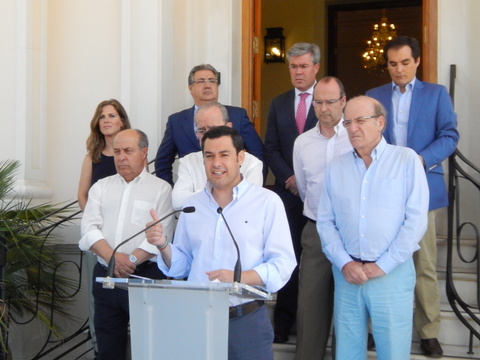 Noticia de Almería 24h: Moreno anuncia una estrategia común en política social de los alcaldes por el “abandono” de la Junta