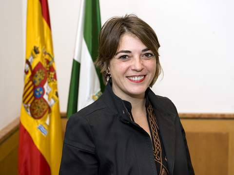 Noticia de Almería 24h: Elena Cortés: “La única ley que evita desahucios y abusos de la banca es la andaluza. Por eso el Gobierno la recurrió”