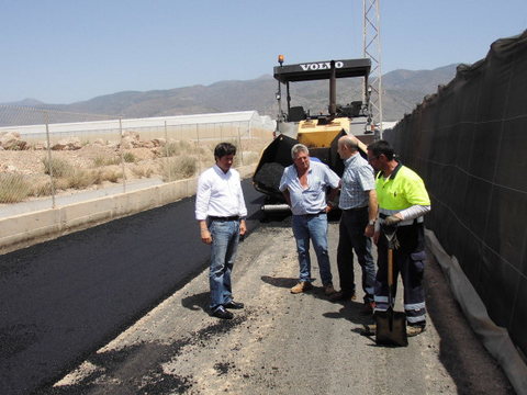 Obras de mejora en el camino El Algarrobo