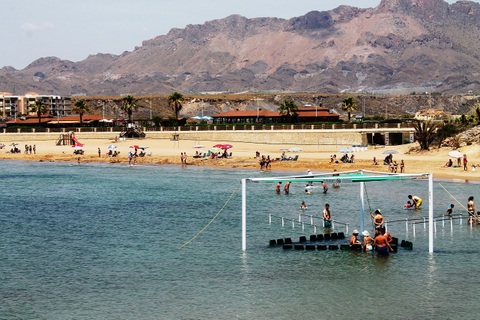 El informe de la Consejería de Salud de la Junta de Andalucía, considera “EXCELENTES”  y “APTAS”  para el baño, las aguas de las playas de San Juan de los Terreros, durante el mes de Julio de 2.014