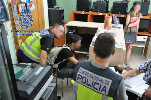 Detenidos en Almería 3 de los 84 miembros de la red de estafa y blanqueo mediante “cartas nigerianas”