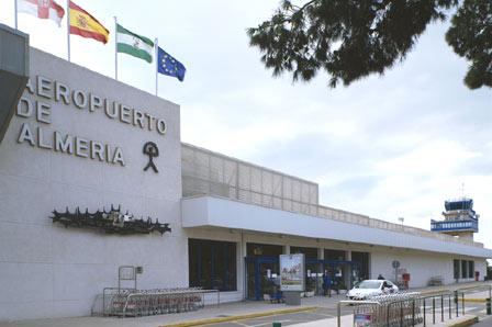 El Aeropuerto de Almería cierra su mejor julio en seis años y supera los 100.000 pasajeros