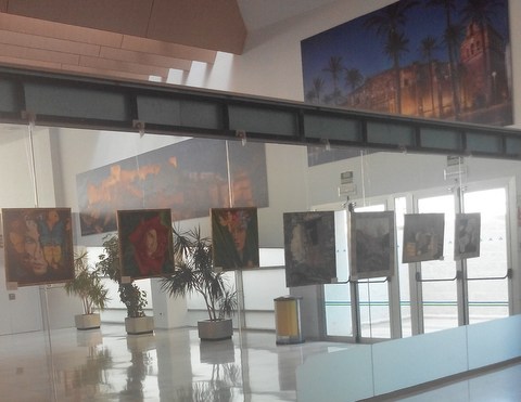 El Aeropuerto de Almería acoge una muestra de pintura de Isabel Toresano